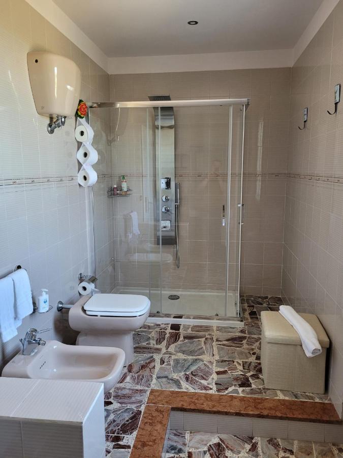 Bed and Breakfast Pepe Rosa Термолі Екстер'єр фото