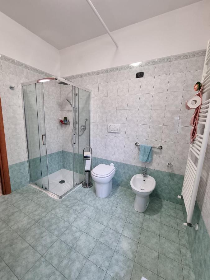 Bed and Breakfast Pepe Rosa Термолі Екстер'єр фото